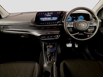 Used Hyundai BAYON 2024 for sale - 76238061: Photo 2