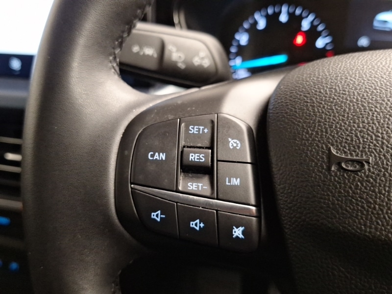 Used Ford Focus 2023 for sale - 77987858: Photo 17