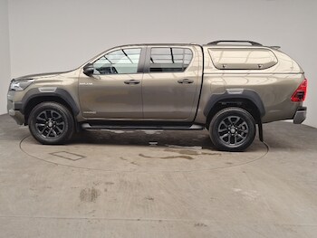 Used Toyota Hilux 2023 for sale - 78703980: Photo