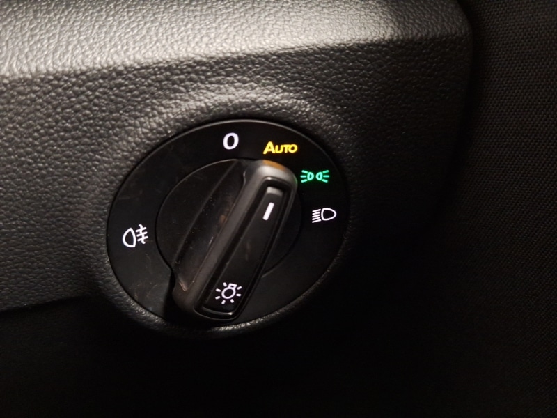 Used Volkswagen T-Roc 2022 for sale - 76325385: Photo 19