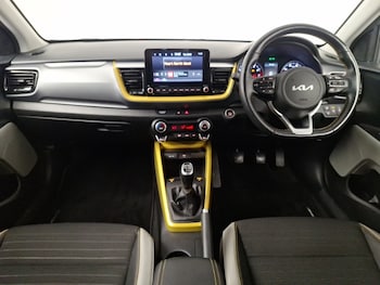 Used Kia Stonic 2023 for sale - 78783320: Photo