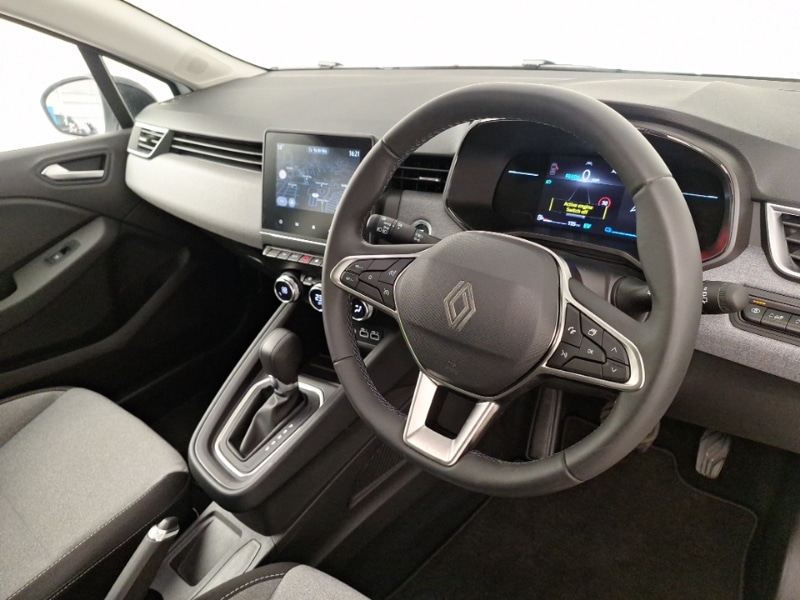 Used Renault Clio 2025 for sale - 77822985: Photo 11