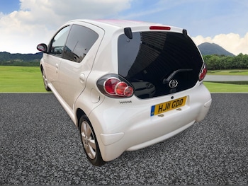Used Toyota AYGO 2011 for sale - 75466669: Photo
