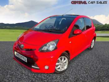 2013 (63) - 1.0 VVT-i Mode 5dr