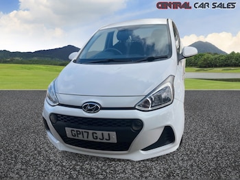 Used Hyundai i10 2017 for sale - 75957381: Photo