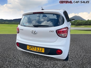 Used Hyundai i10 2017 for sale - 75957381: Photo