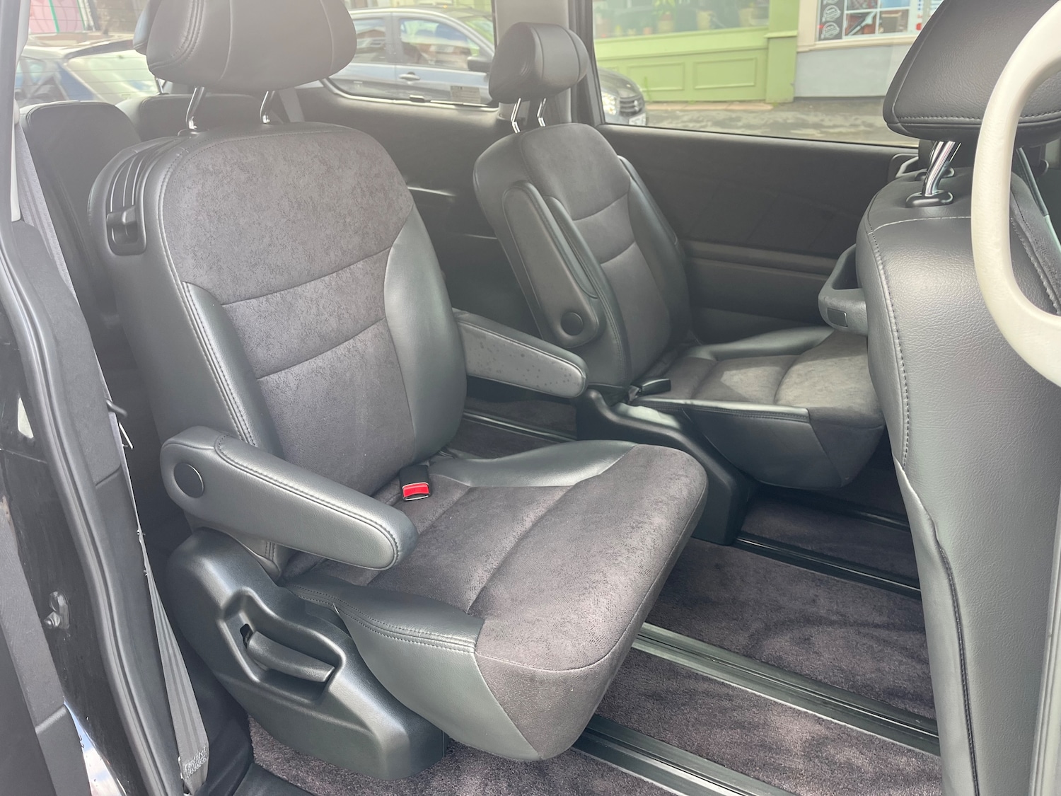 Used Honda Elysion 2023 for sale - 77960036: Photo 5