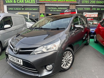 Used Toyota Verso 2016 for sale - 76466262: Photo