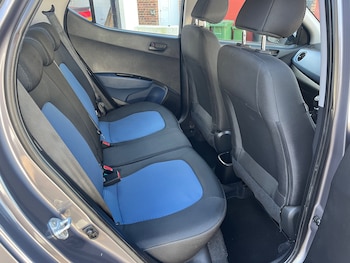 Used Hyundai i10 2017 for sale - 76026940: Photo 4