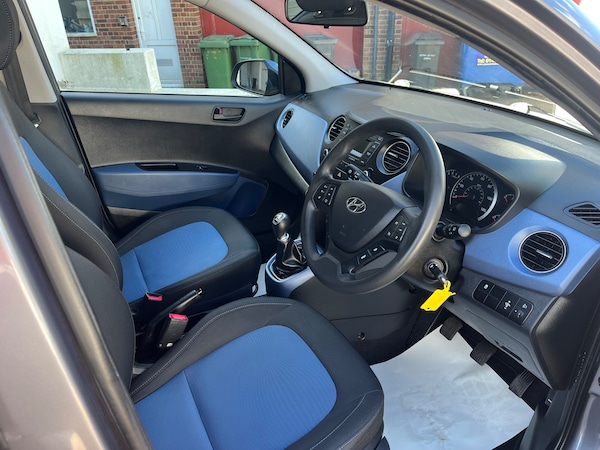 Used Hyundai i10 2017 for sale - 76026940: Photo 5