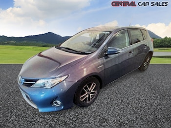 2015 (15) - 1.8 VVTi Hybrid Icon+ 5dr CVT Auto