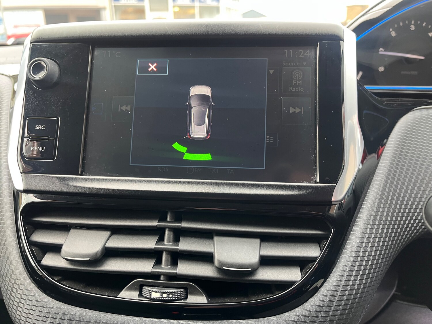 Used Peugeot 2008 2015 for sale - 77904348: Photo 16