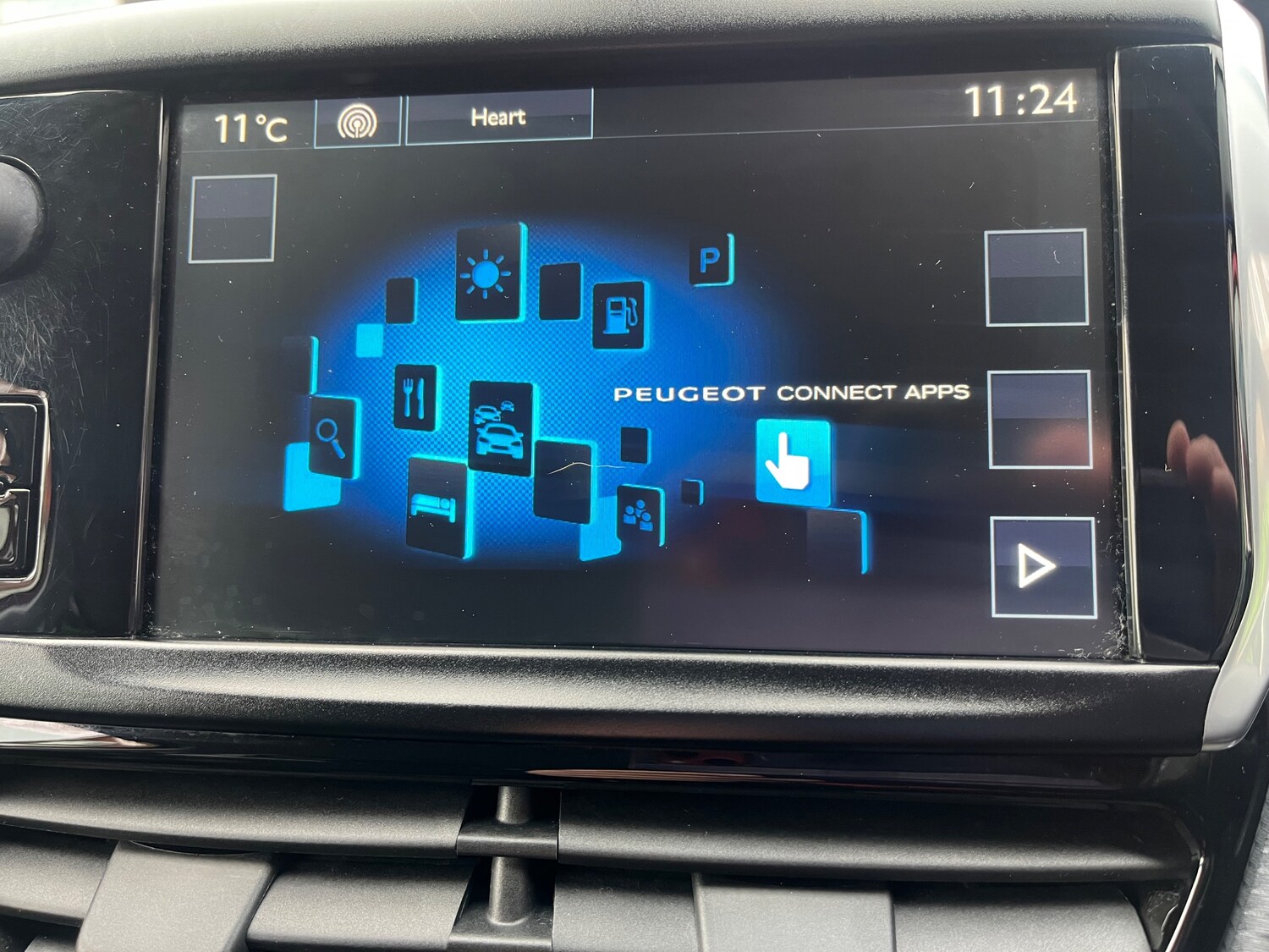 Used Peugeot 2008 2015 for sale - 77904348: Photo 21