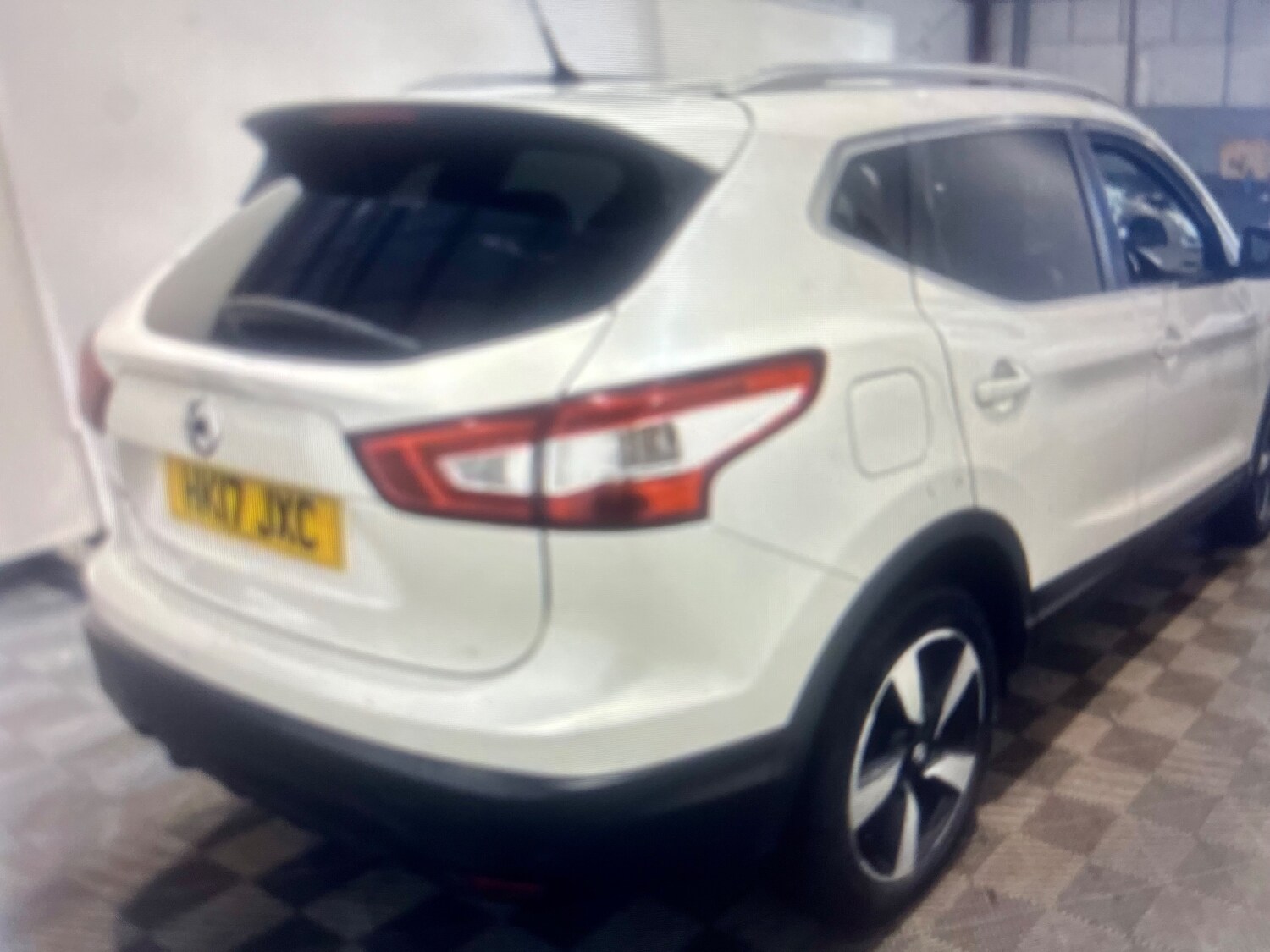 Used Nissan Qashqai 2017 for sale - 77960044: Photo 3