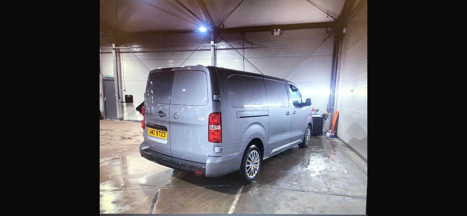 Used Vauxhall Vivaro for sale - 77701477: Photo 2