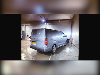 Used Vauxhall Vivaro 2023 for sale - 77701477: Photo