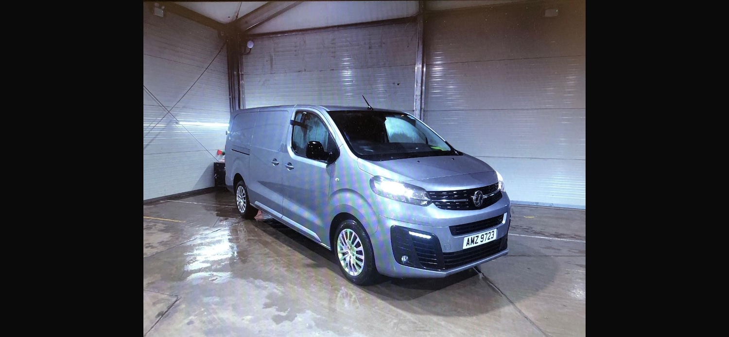 Used Vauxhall Vivaro for sale - 77701477: Photo 3
