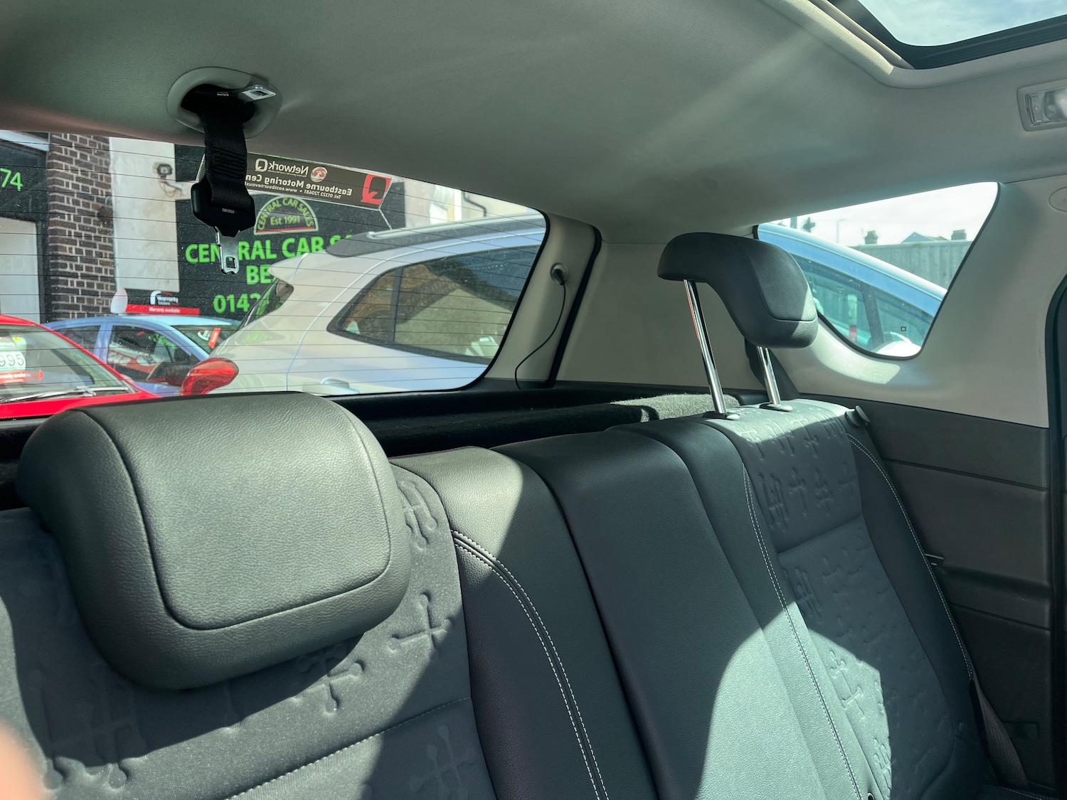 Used Vauxhall Meriva 2013 for sale - 77919063: Photo 4