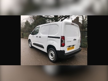 Used Peugeot Partner 2023 for sale - 77701492: Photo