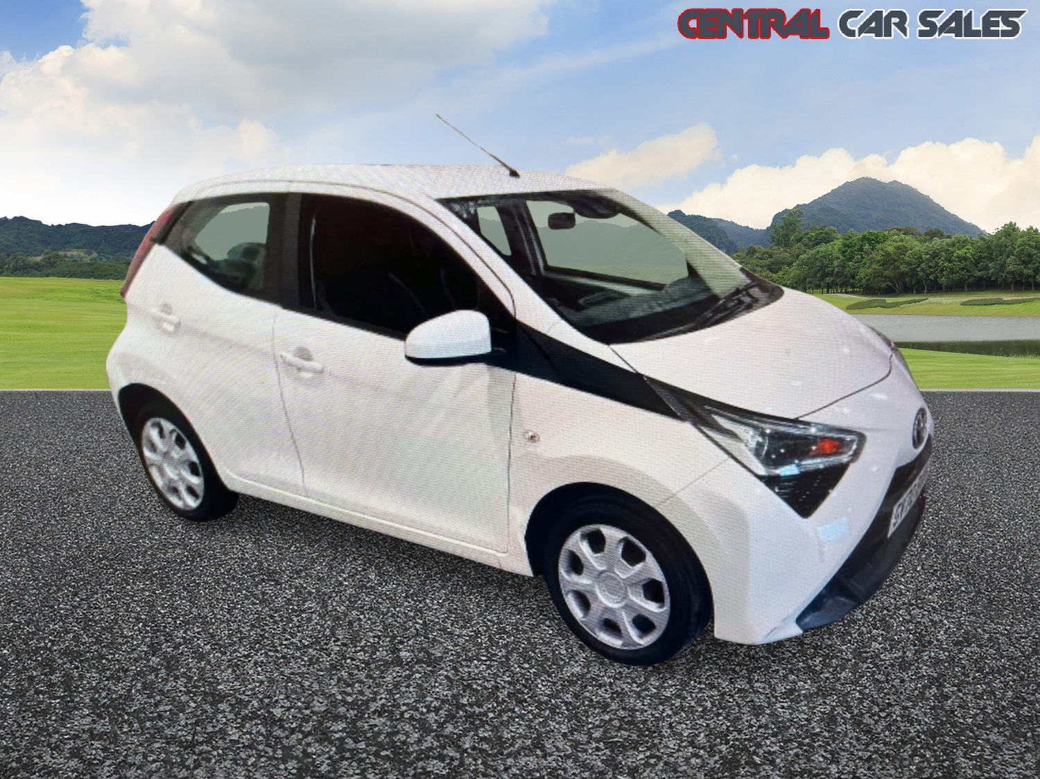 Used Toyota AYGO 2020 for sale - 76438893: Photo 2