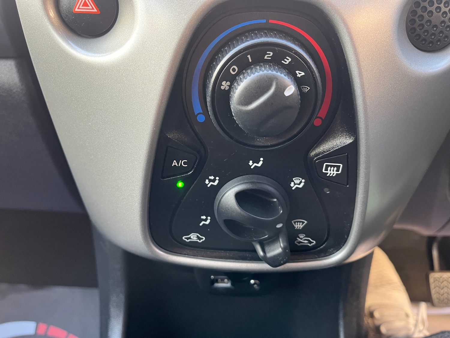 Used Peugeot 108 2017 for sale - 77355202: Photo 11