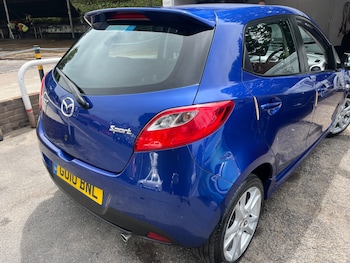 Used Mazda Mazda2 2010 for sale - 79392404: Photo