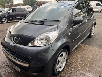Used Peugeot 107 2011 for sale - 79845322: Photo