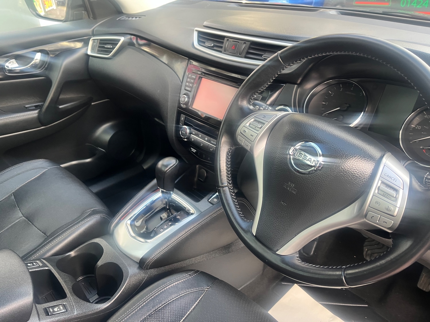 Used Nissan Qashqai 2015 for sale - 76386872: Photo 12