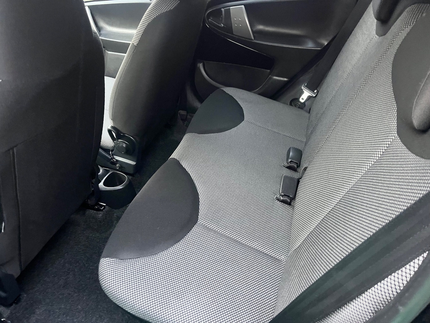 Used Toyota AYGO 2013 for sale - 77006525: Photo 6