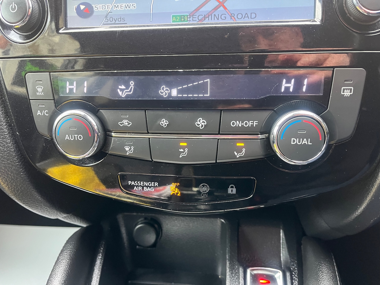 Used Nissan Qashqai 2015 for sale - 77654051: Photo 11