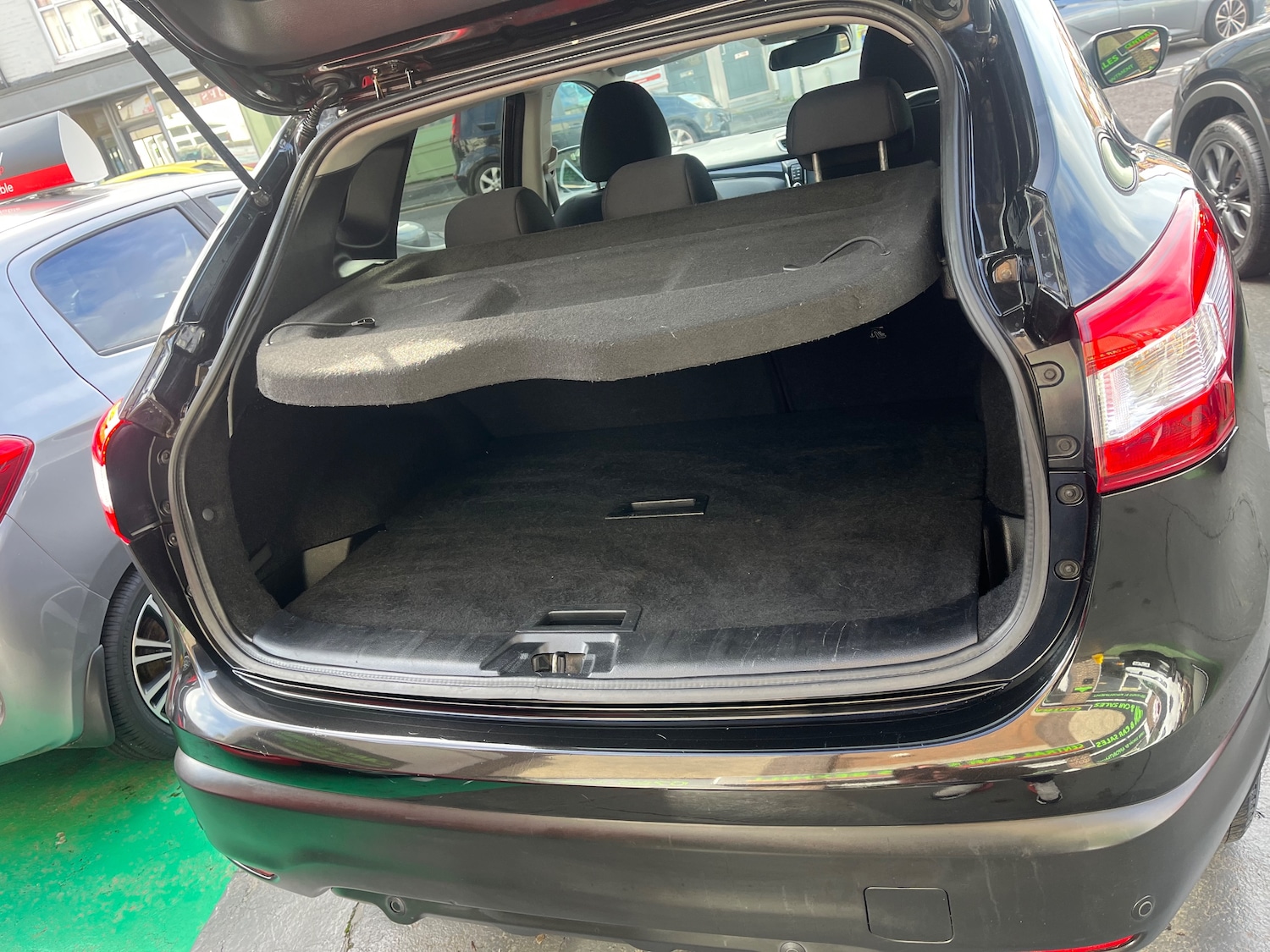 Used Nissan Qashqai 2015 for sale - 77654051: Photo 3