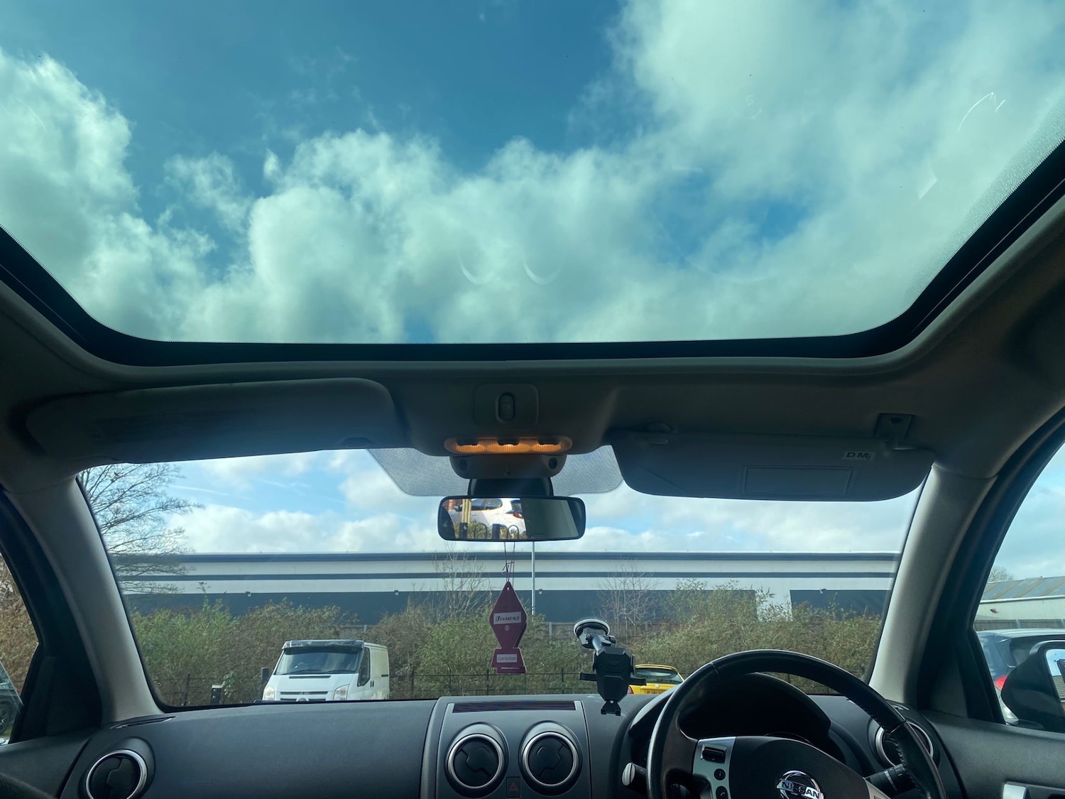 Used Nissan Qashqai 2011 for sale - 77669479: Photo 15