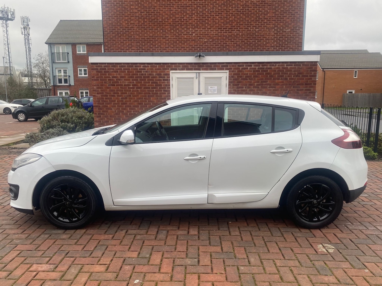Used Renault Megane 2015 for sale - 77435313: Photo 5