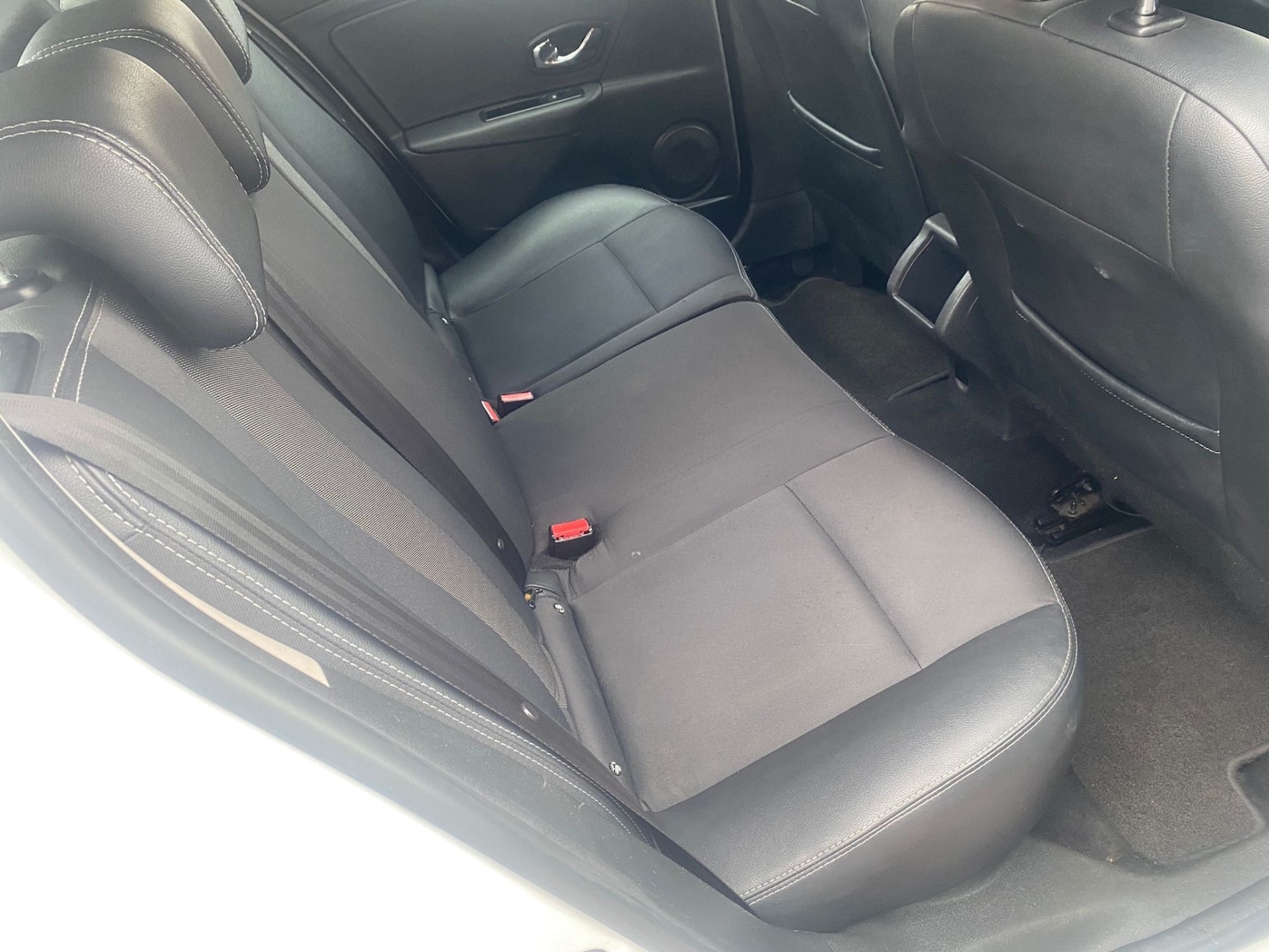 Used Renault Megane 2015 for sale - 77435313: Photo 9