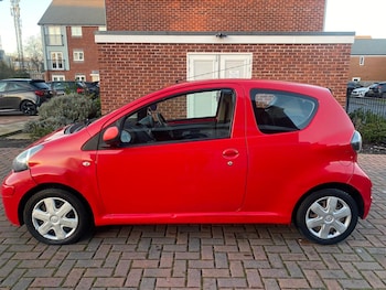 Used Toyota AYGO 2011 for sale - 77028873: Photo