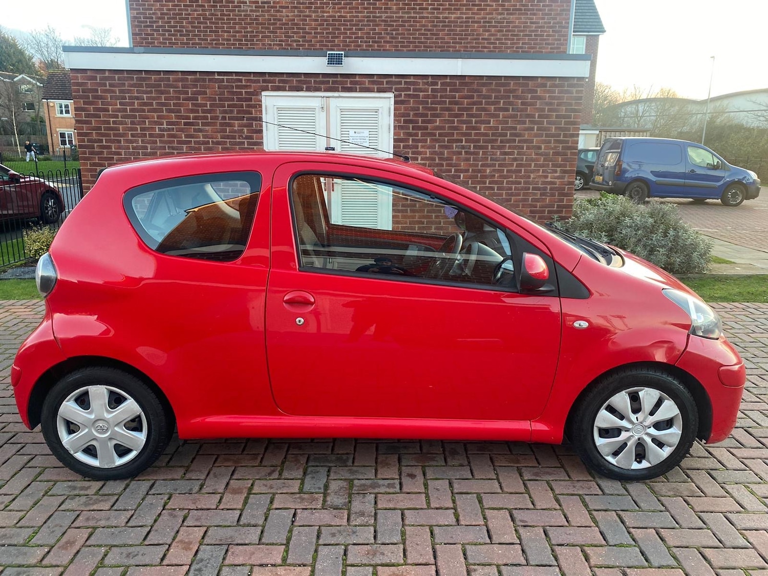 Used Toyota AYGO 2011 for sale - 77028873: Photo 5