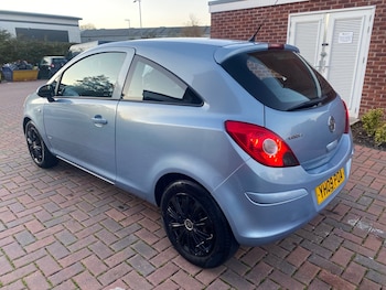 Used Vauxhall Corsa 2009 for sale - 76531158: Photo