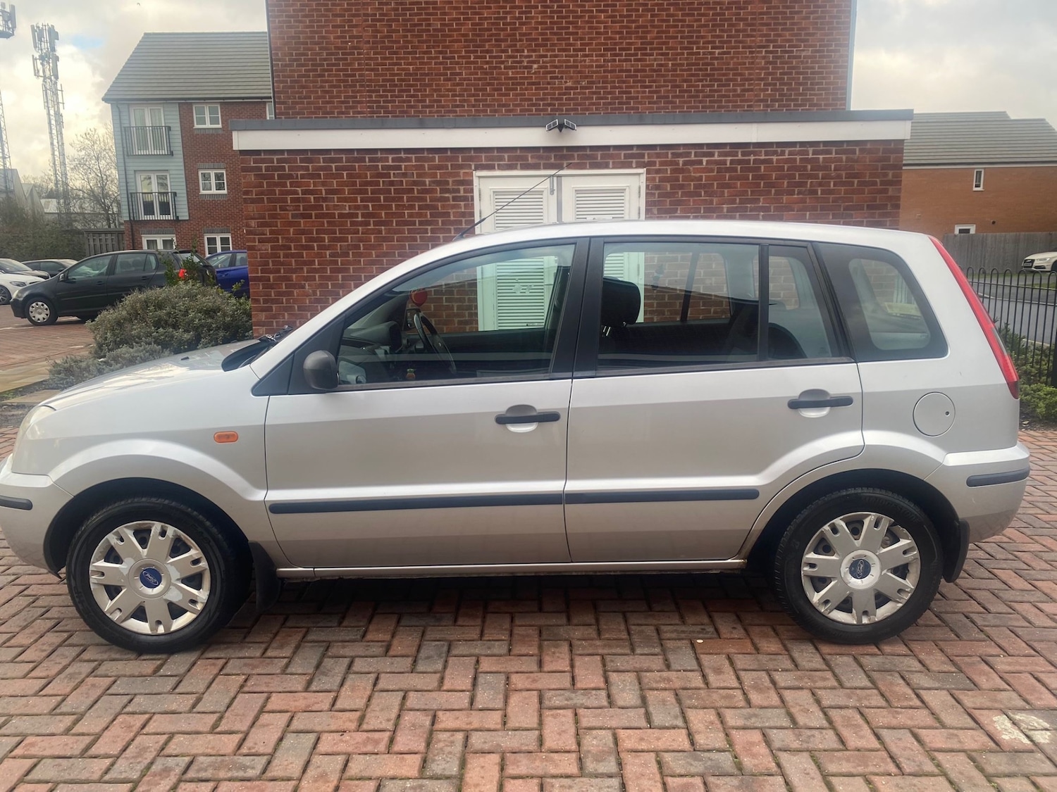 Used Ford Fusion 2004 for sale - 77434945: Photo 10