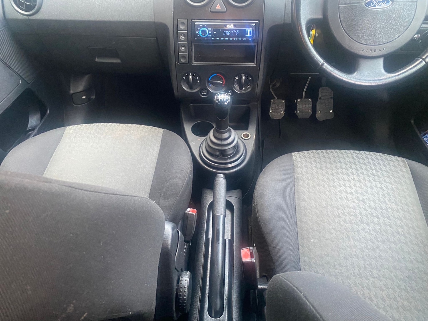 Used Ford Fusion 2004 for sale - 77434945: Photo 12