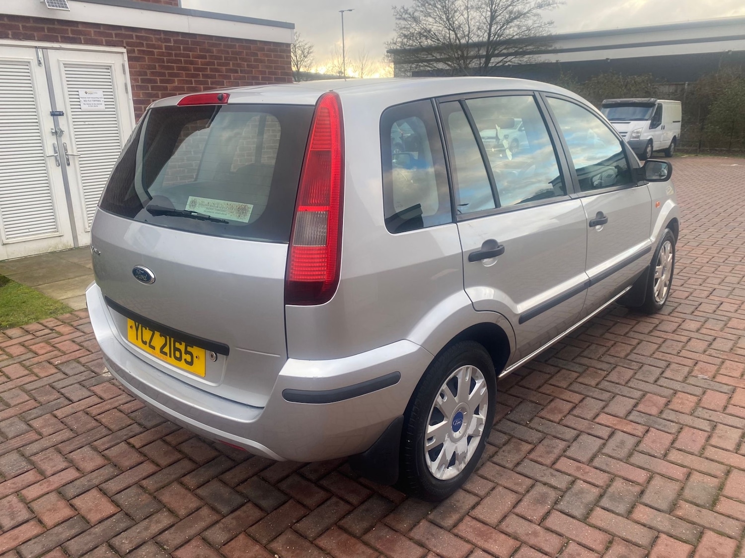 Used Ford Fusion 2004 for sale - 77434945: Photo 5