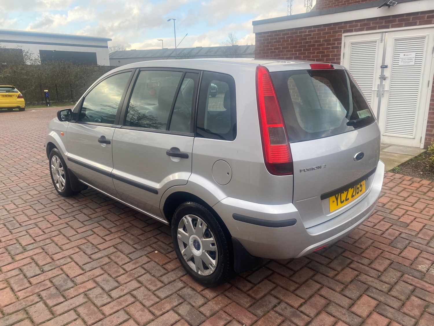 Used Ford Fusion 2004 for sale - 77434945: Photo 7