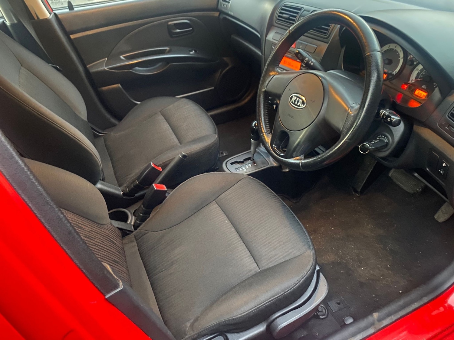 Used Kia Picanto 2010 for sale - 76379244: Photo 11