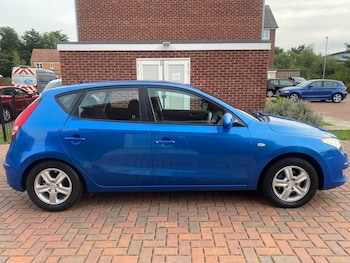 Used Hyundai i30 2009 for sale - 76018354: Photo