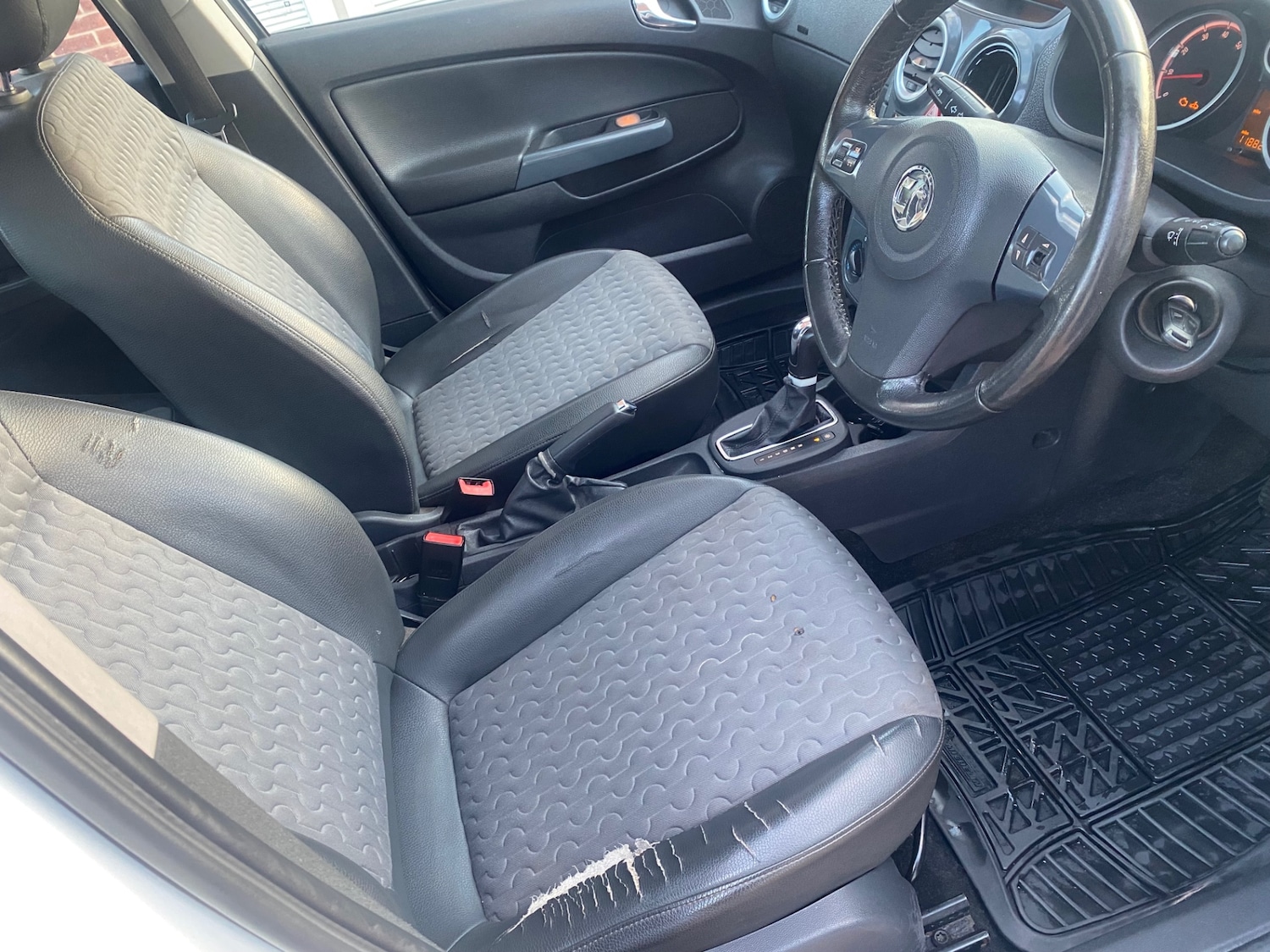 Used Vauxhall Corsa 2012 for sale - 76246334: Photo 13