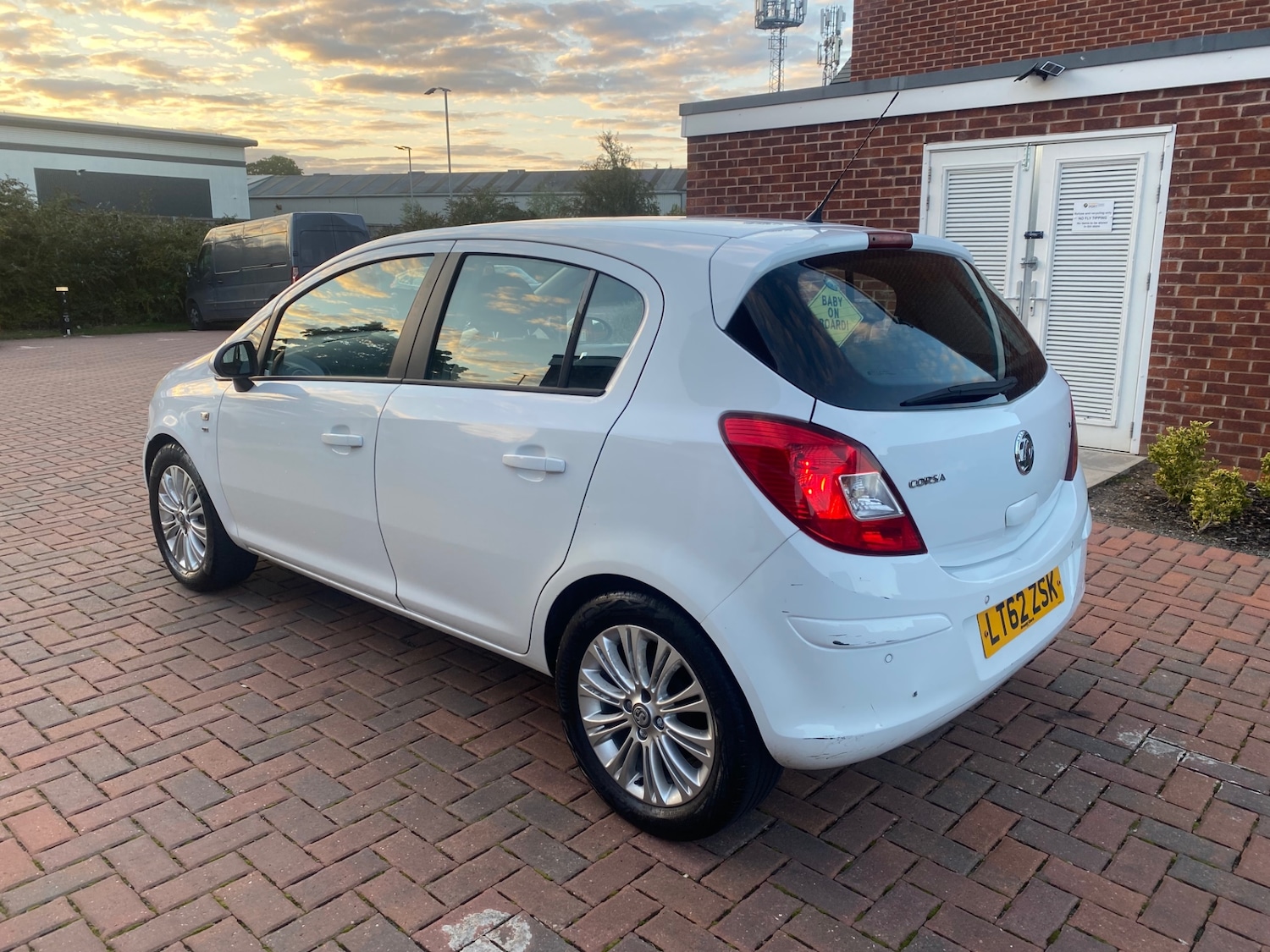 Used Vauxhall Corsa 2012 for sale - 76246334: Photo 6