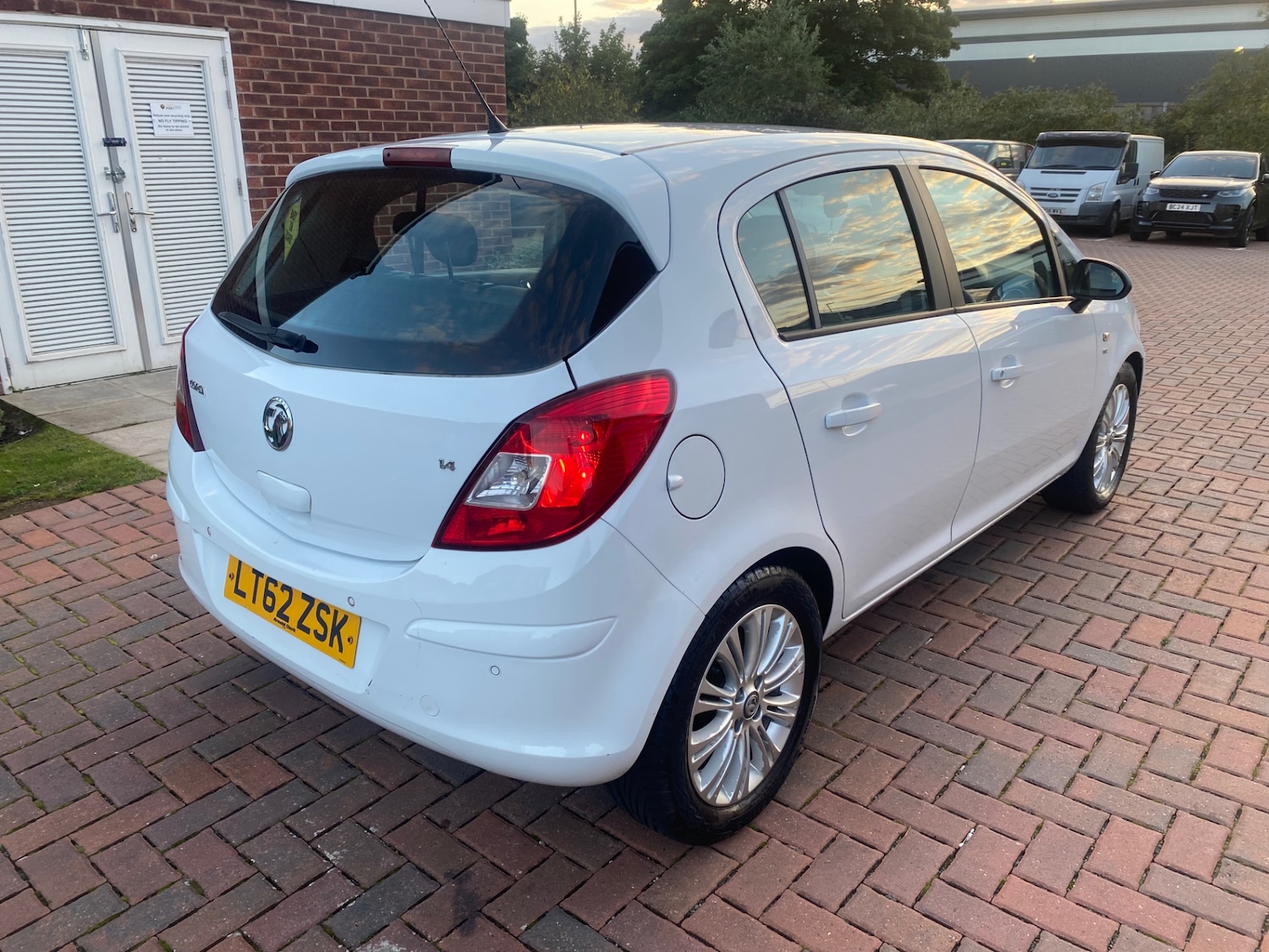 Used Vauxhall Corsa 2012 for sale - 76246334: Photo 8