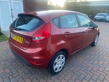 Used Ford Fiesta 2009 for sale - 76682080: Photo