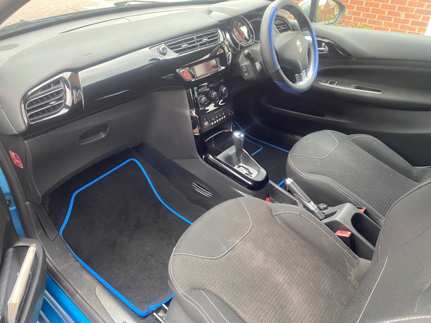 Used Citroen DS3 2011 for sale - 76354993: Photo 11