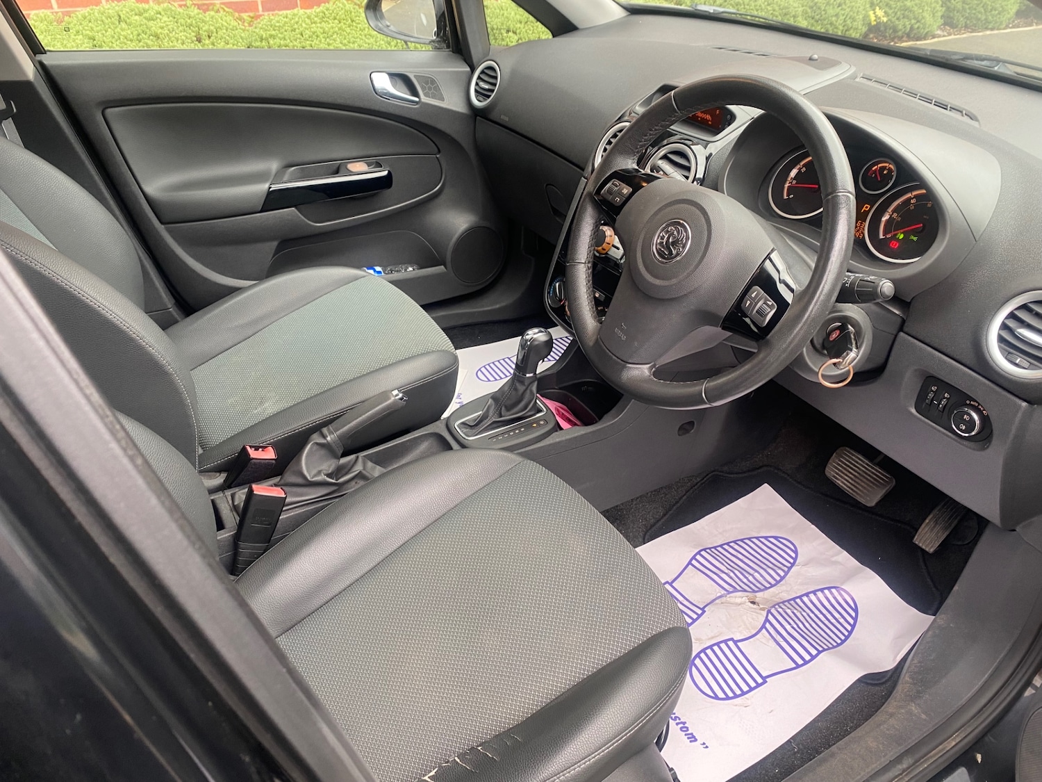 Used Vauxhall Corsa 2010 for sale - 77819565: Photo 10