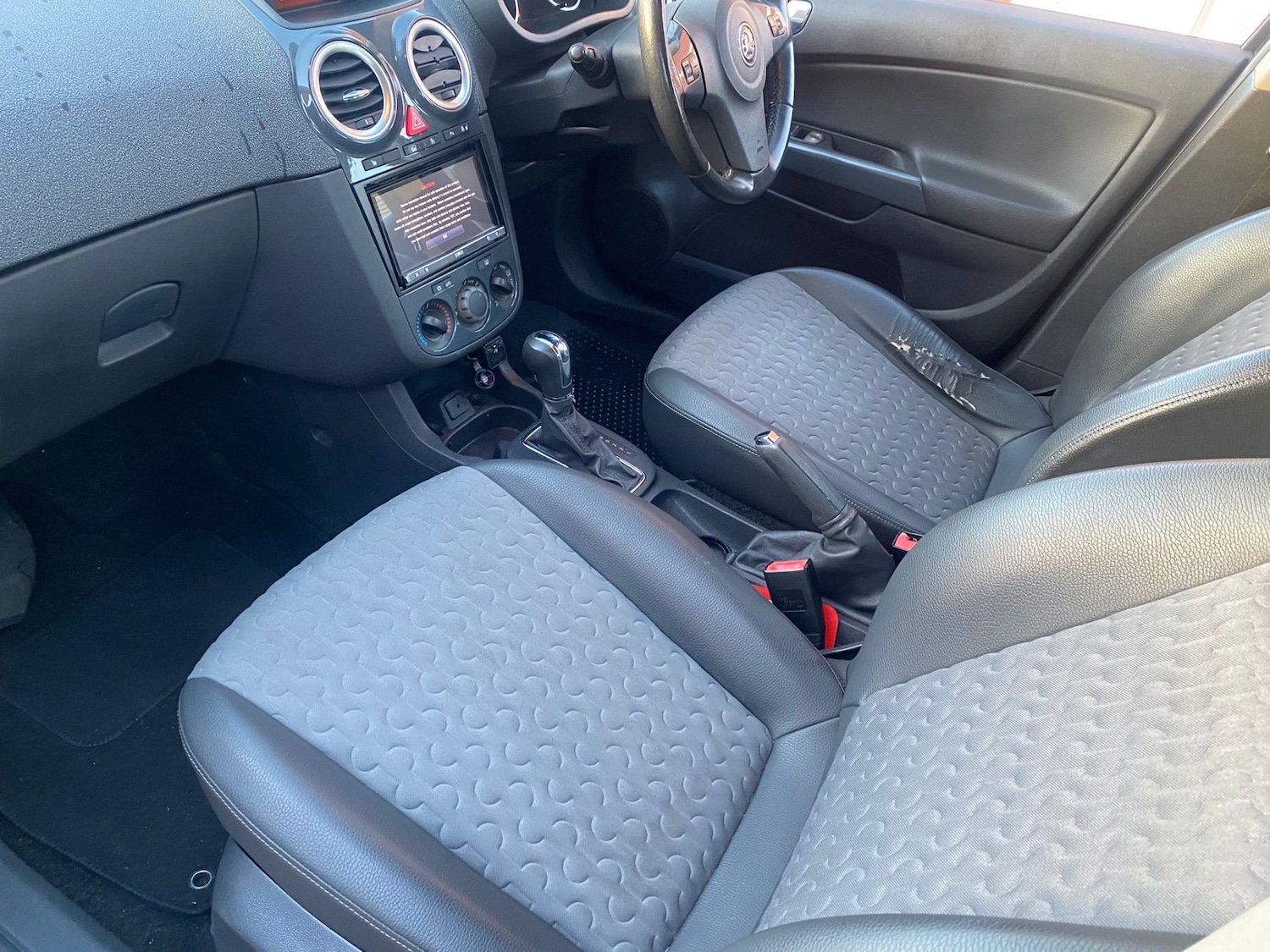 Used Vauxhall Corsa 2011 for sale - 77028867: Photo 14